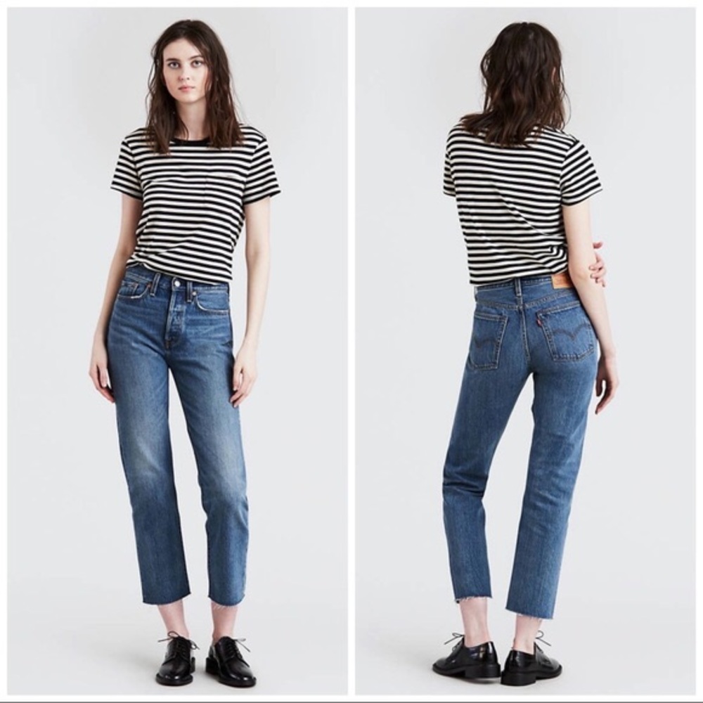raw hem straight leg wedgie levi jeans